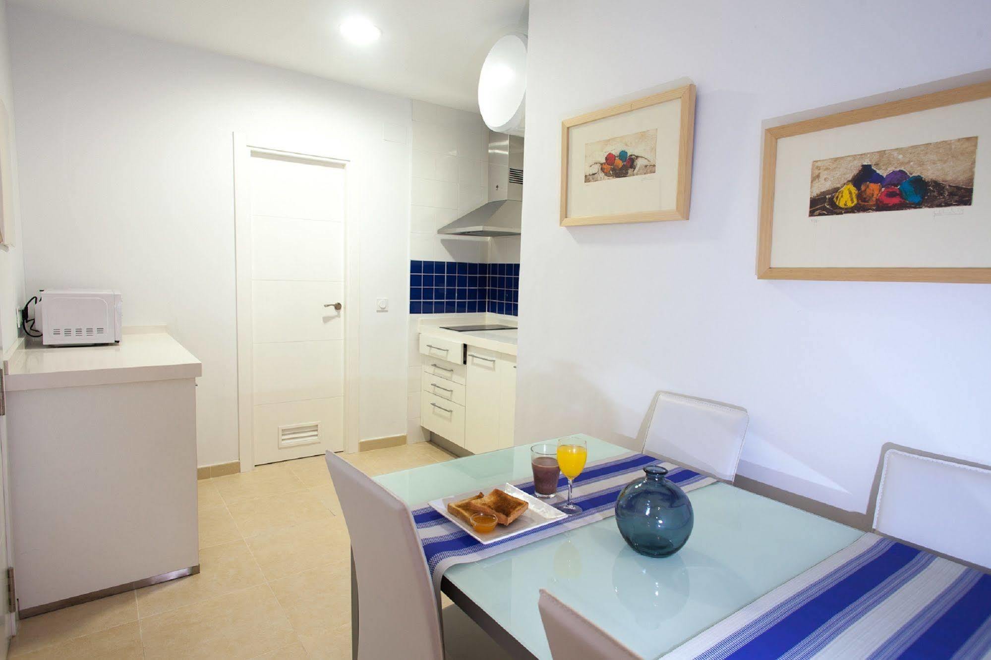 Reservaloen Plaza Del Salvador Sevilla Eksteriør billede
